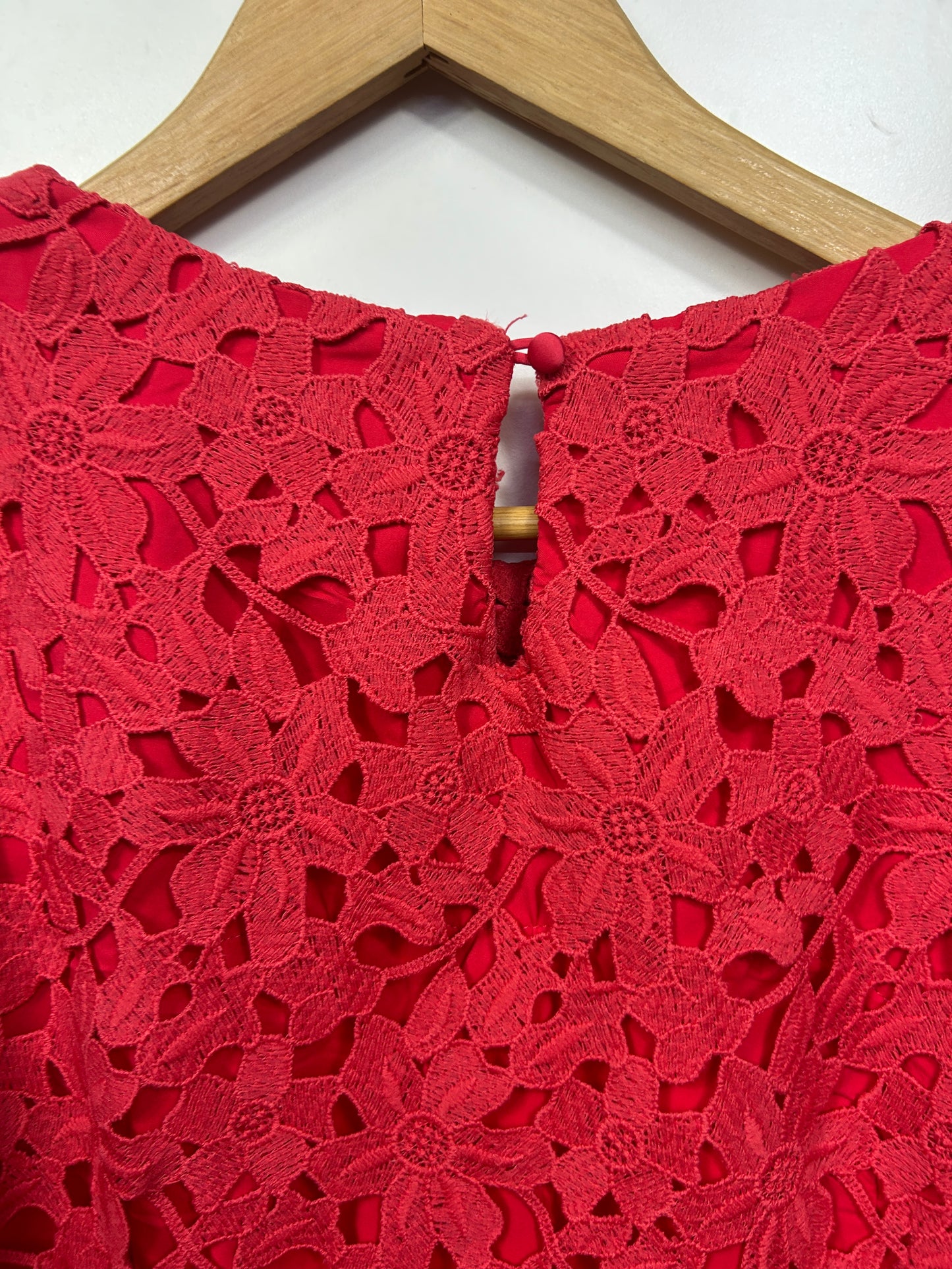 Target Dress Size 14 Red Crochet Overlay Sleeveless