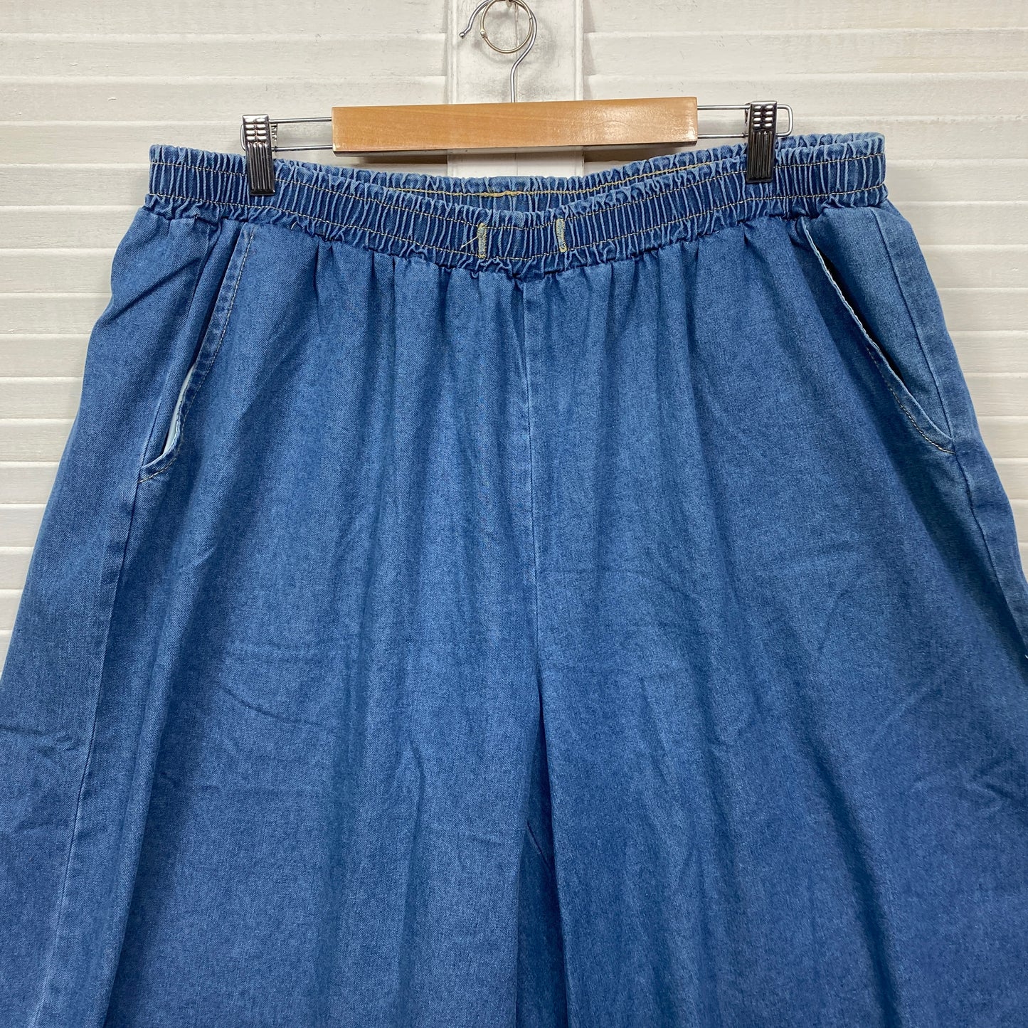 Shein Wide Leg Shorts Culottes Size 3XL 16 18  PllusDenim Blue Elastic Waist