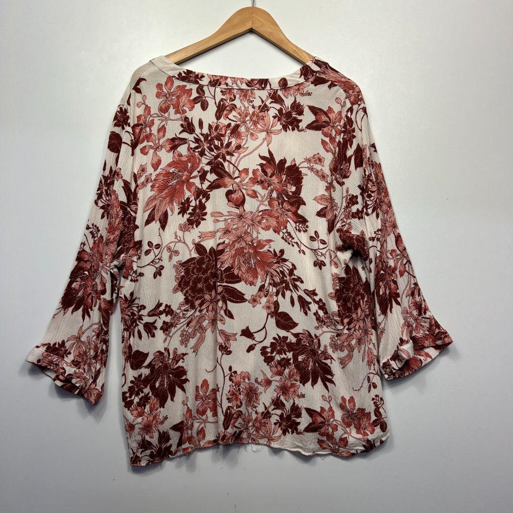 Beme Pink Floral Top - Size 16