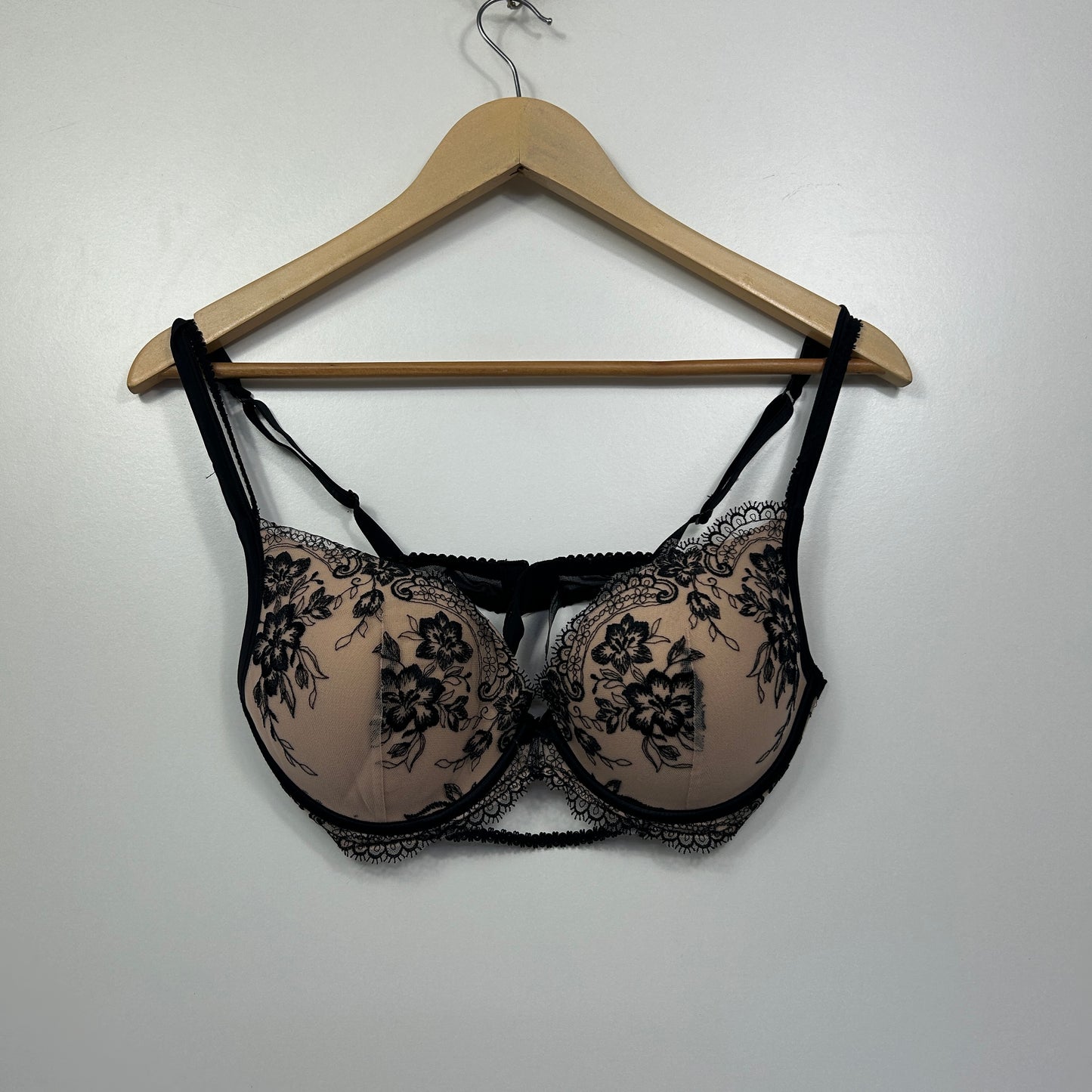 Bras N Things Black Nude Floral Lace Bra - Size 14D/36D