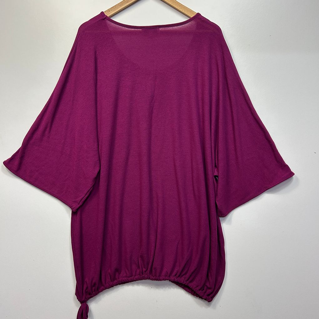 Curvaceous Magenta Top - Size 2XL/24