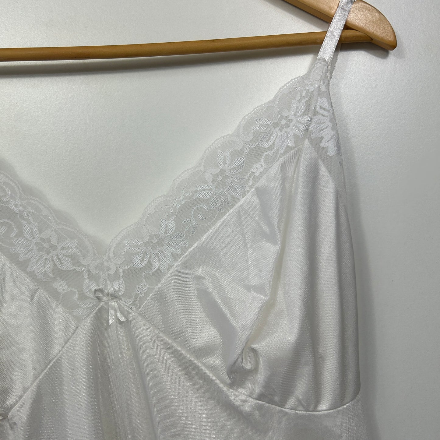 White Lace Trim Slip Lingerie - Size 14/16