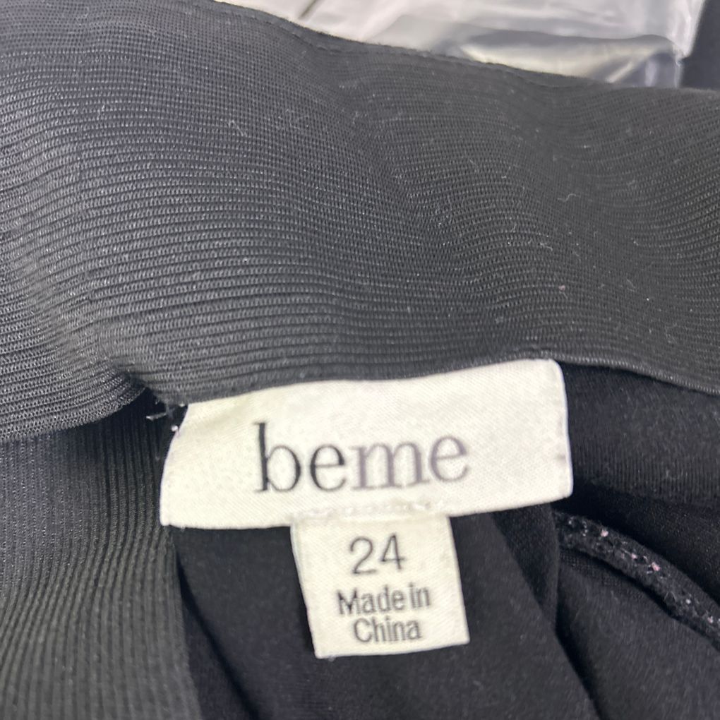 Beme Black Cropped Pants - Size 24