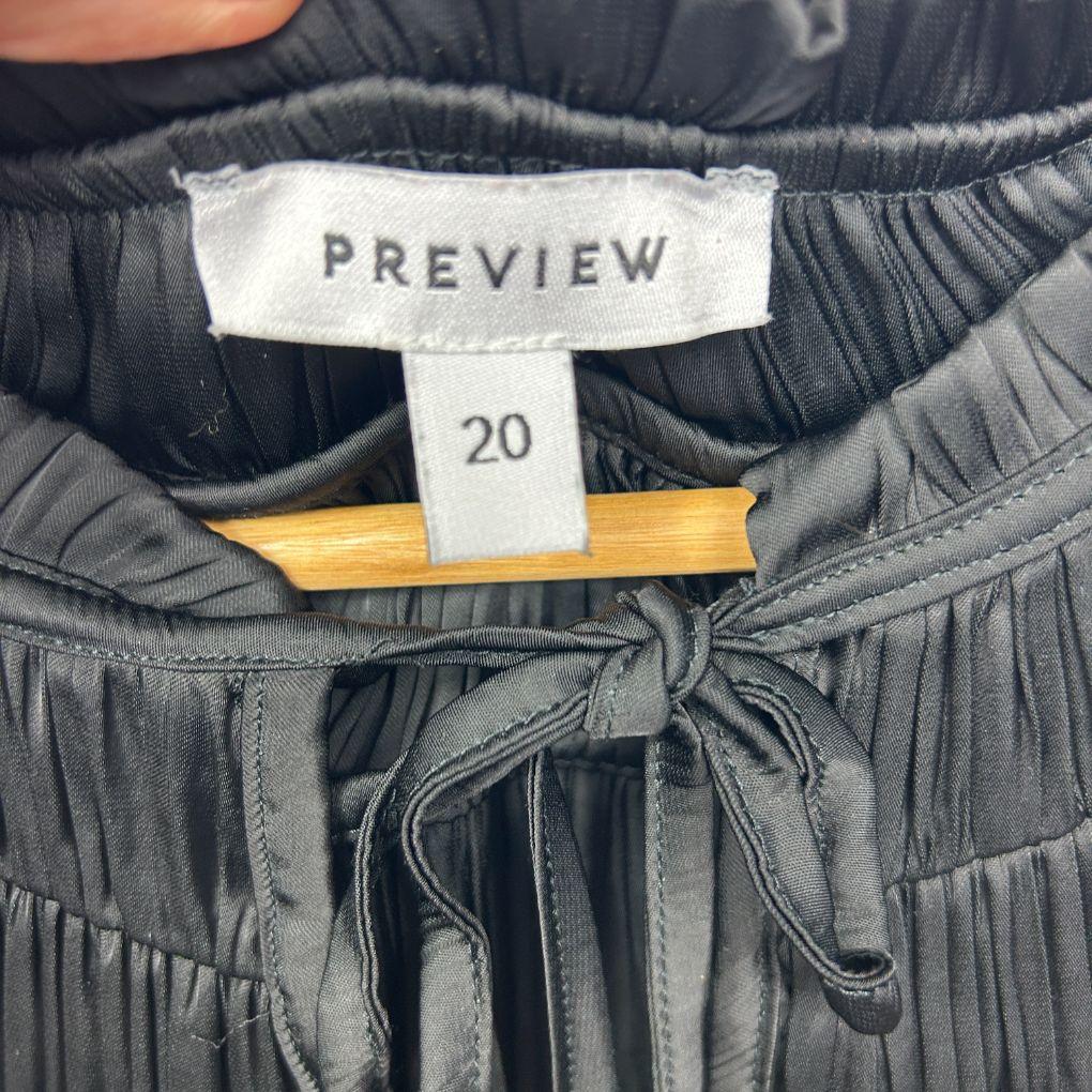 Preview Black Top -  Size 20