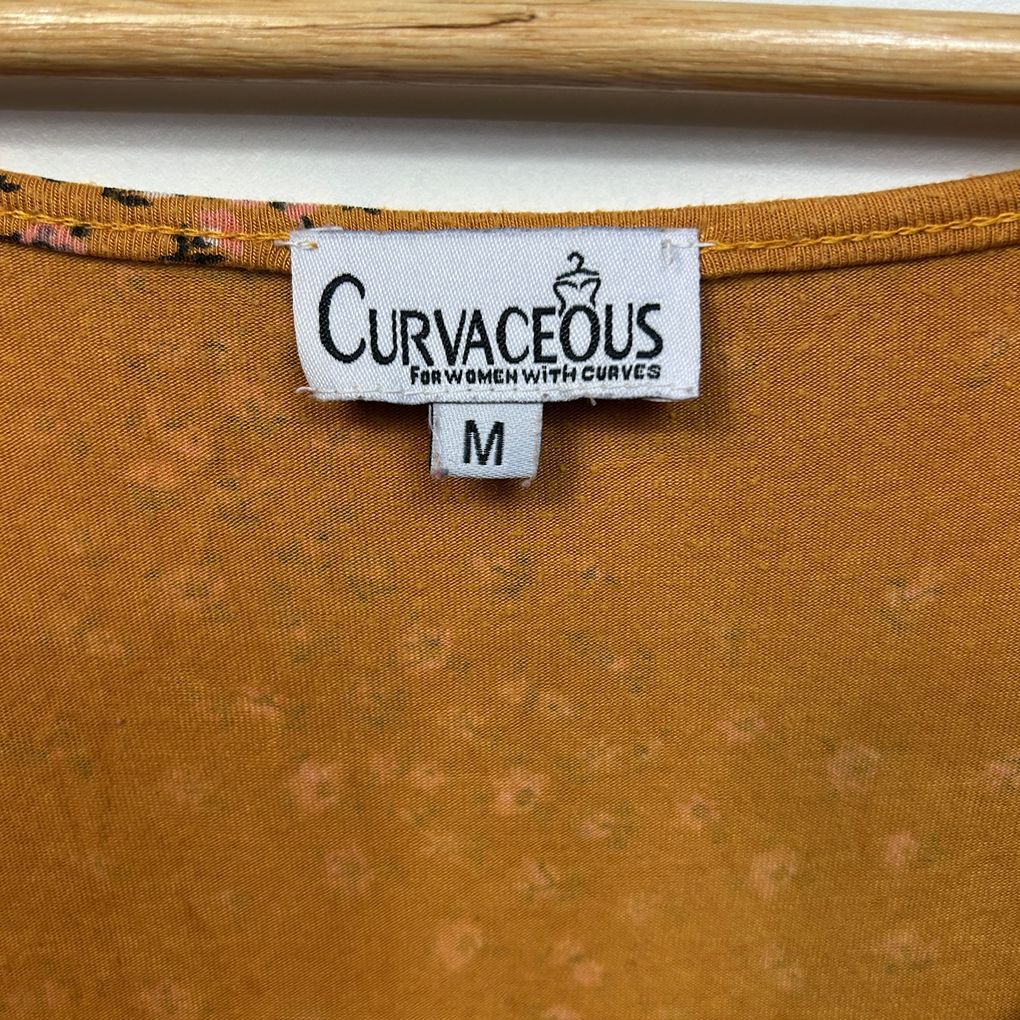 Curvaceous Mustard Top - Size 18/M