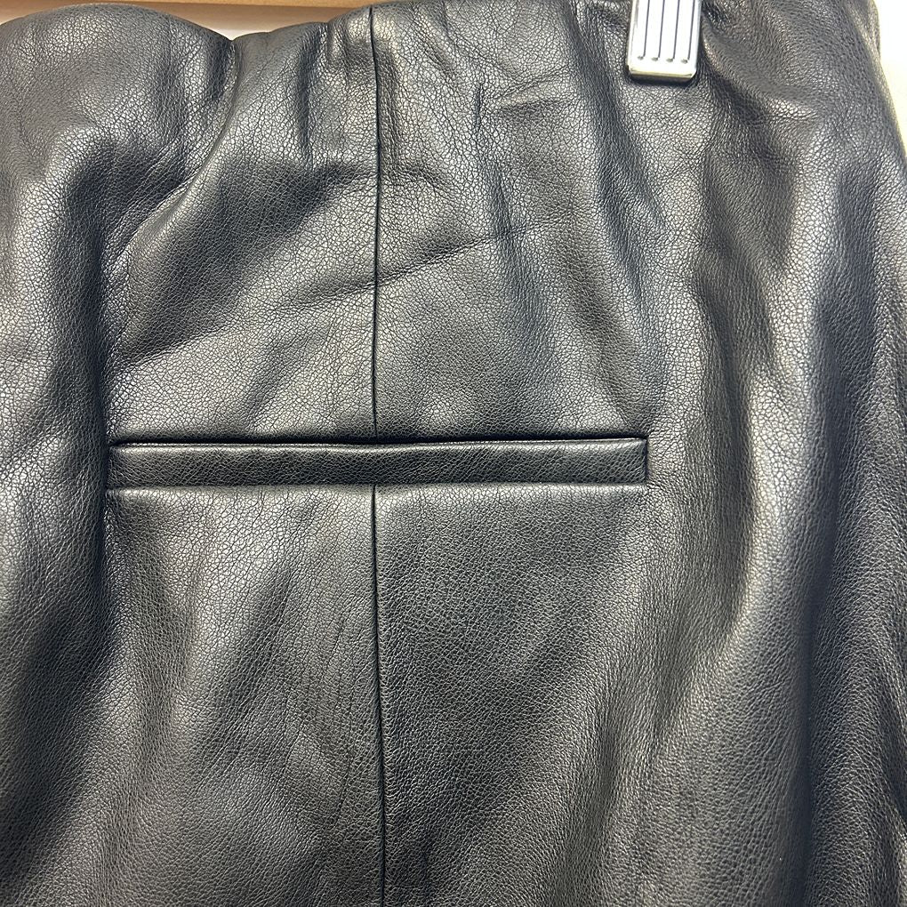 Refinity Black Pants - Size 18