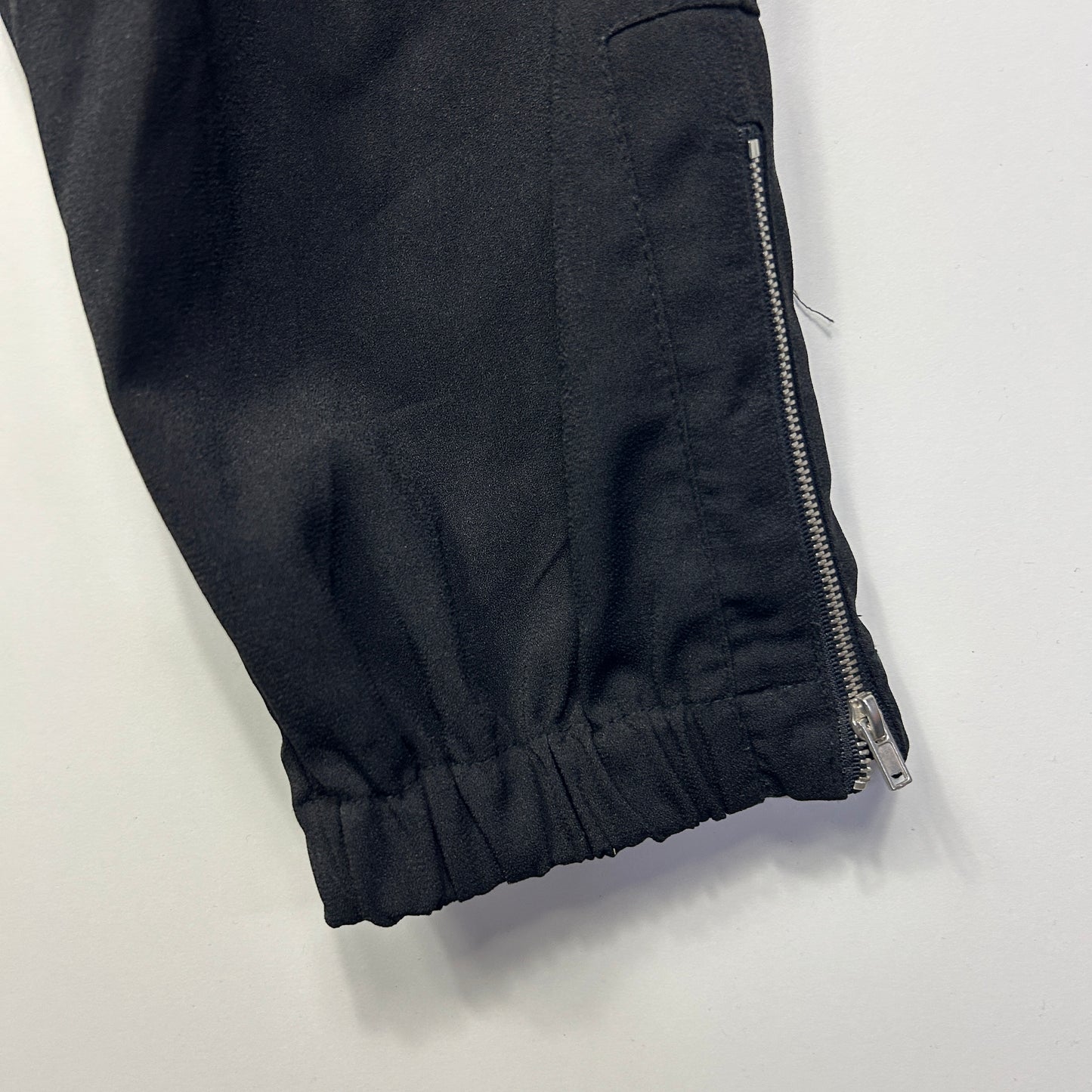 Kaites Pants Size 16 Black Elastic Ankle Zipped Pockets