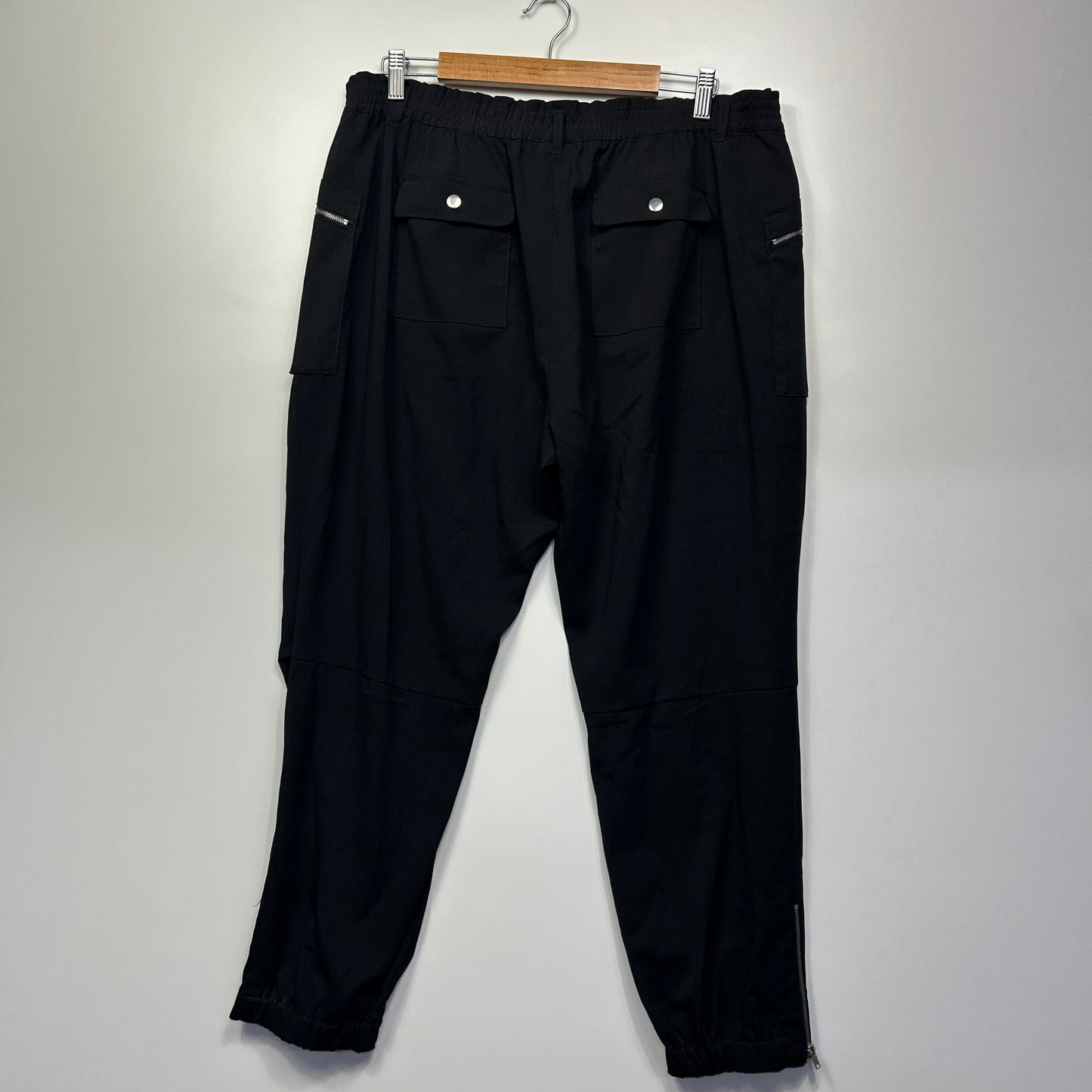 Kaites Pants Size 16 Black Elastic Ankle Zipped Pockets