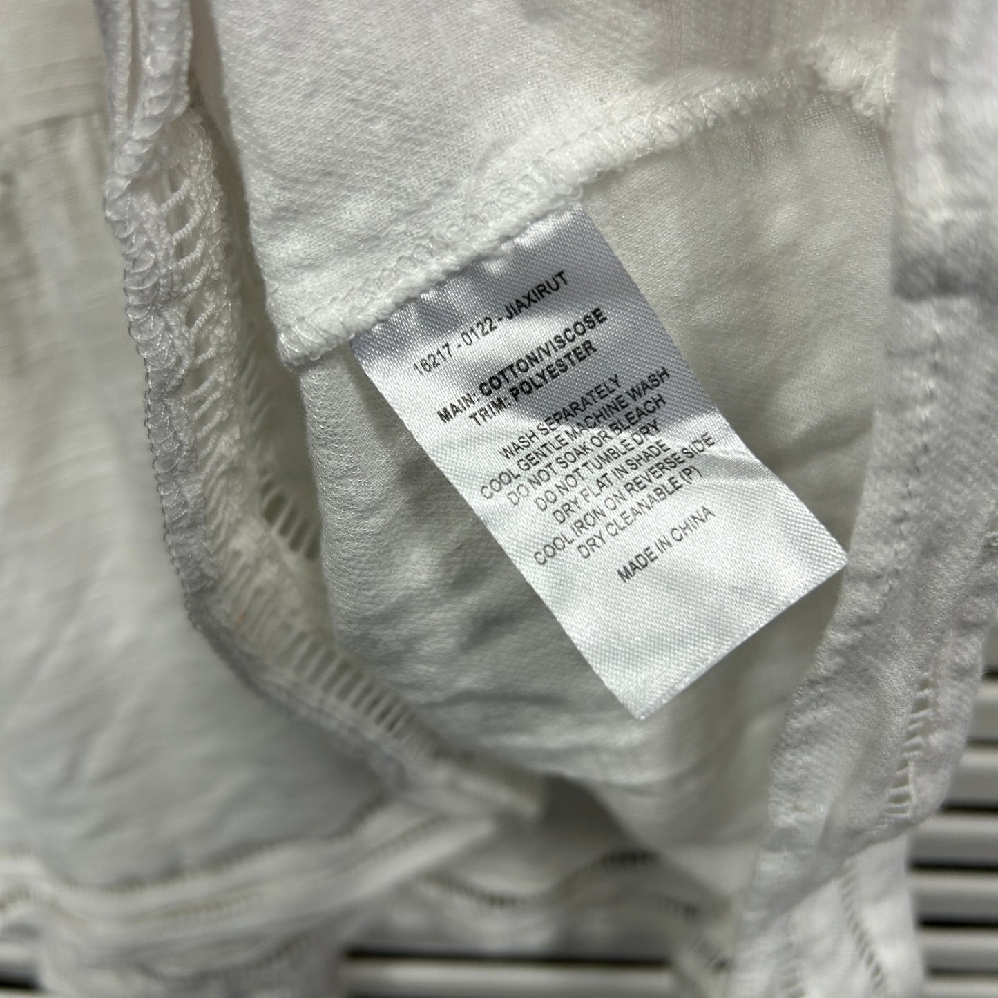 SASS Top Size 16 White Short Sleeve Cotton Blend
