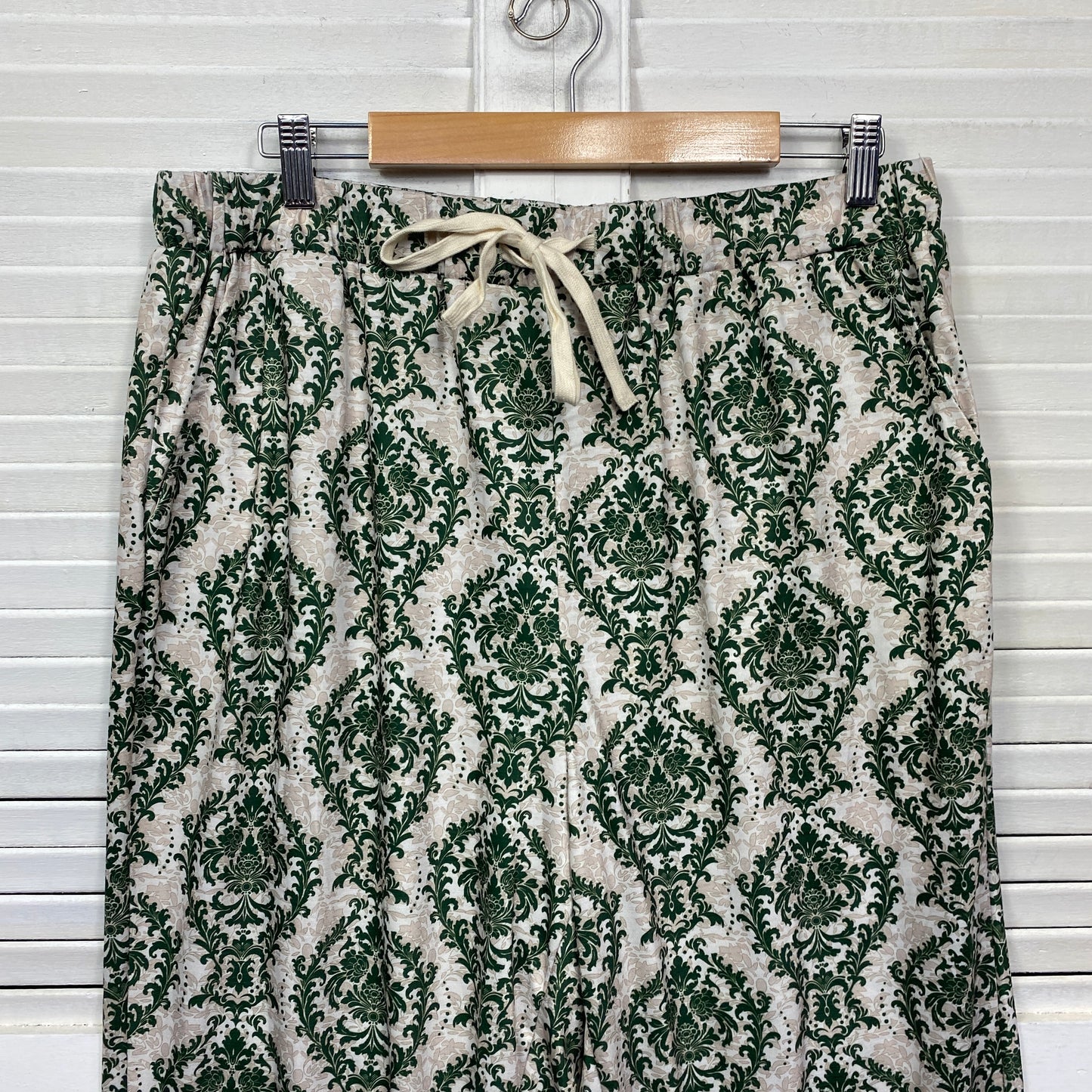 Shein Cropped Pants Size 1XL 14 16 Green Pockets Casual