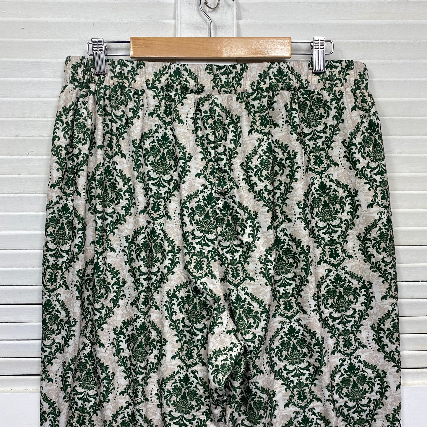 Shein Cropped Pants Size 1XL 14 16 Green Pockets Casual