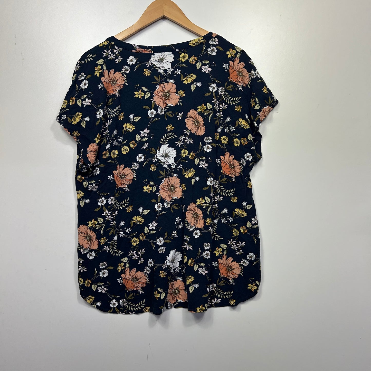 Target Navy Blue Multicoloured Floral Print Top - Size 18