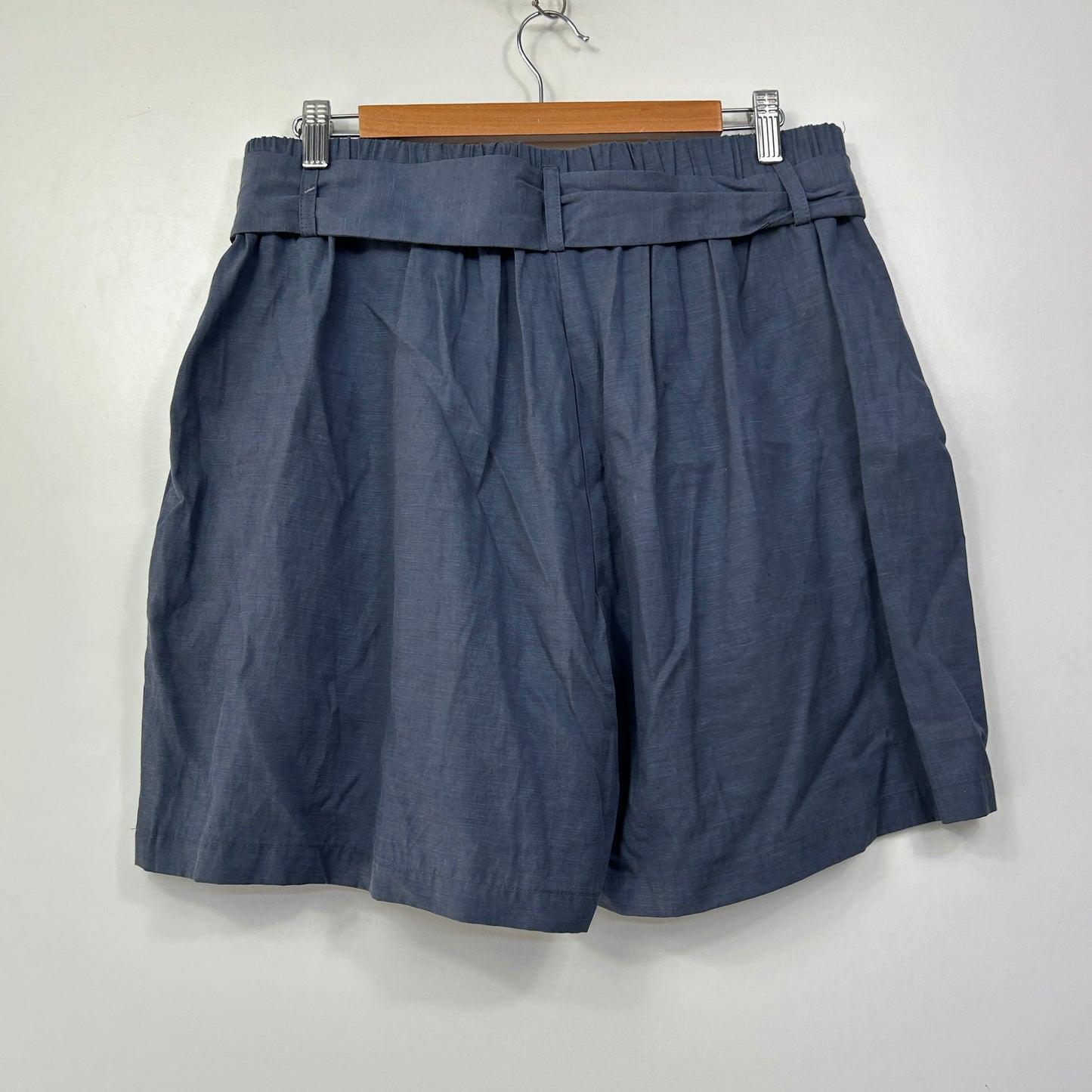 Preview Tencel Navy Blue Shorts - Size 14