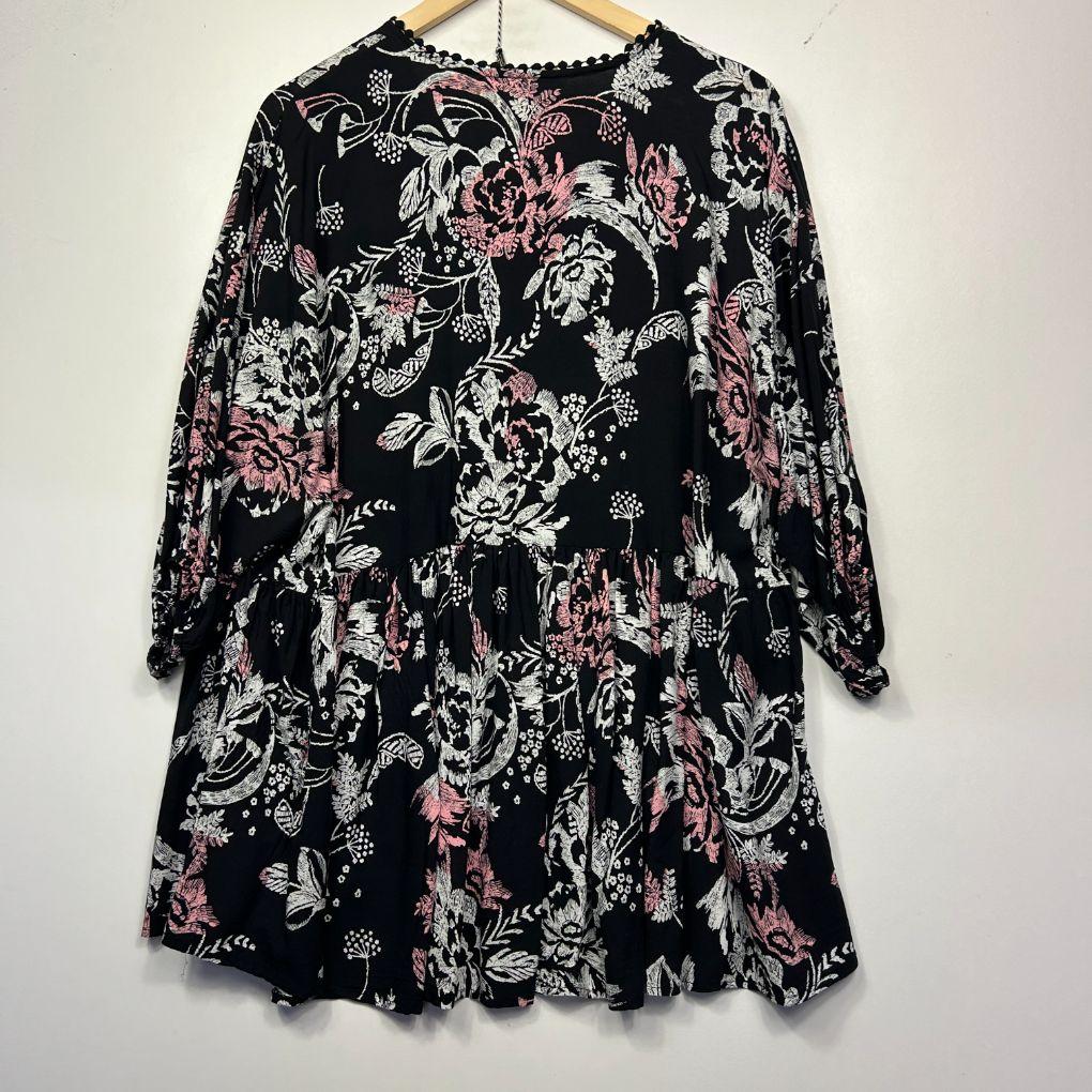 Jaase Black and Pink Floral Top - Size S (oversized)