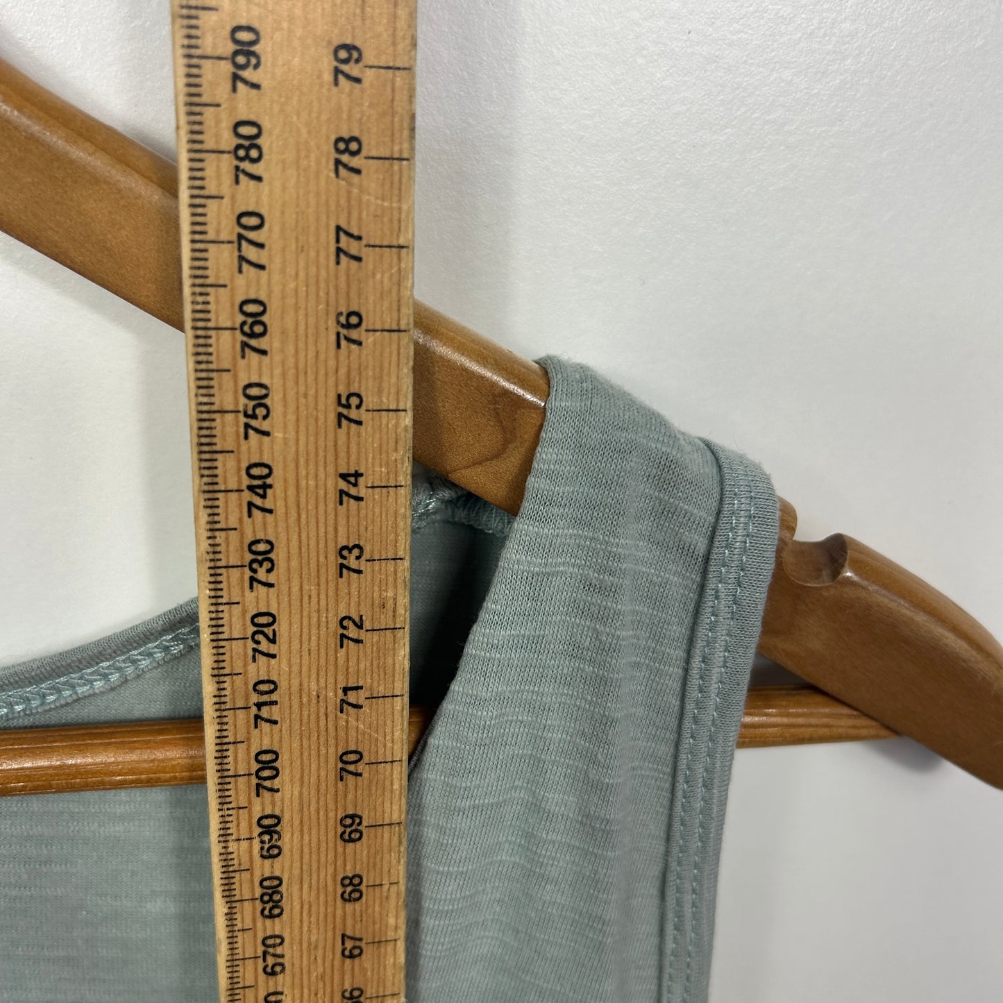 Bird Keepers Green Singlet Top - Size 16
