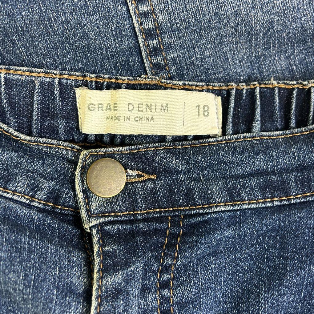 Suzanne Grae Denim Blue Cotton Cropped Pants - Size 18