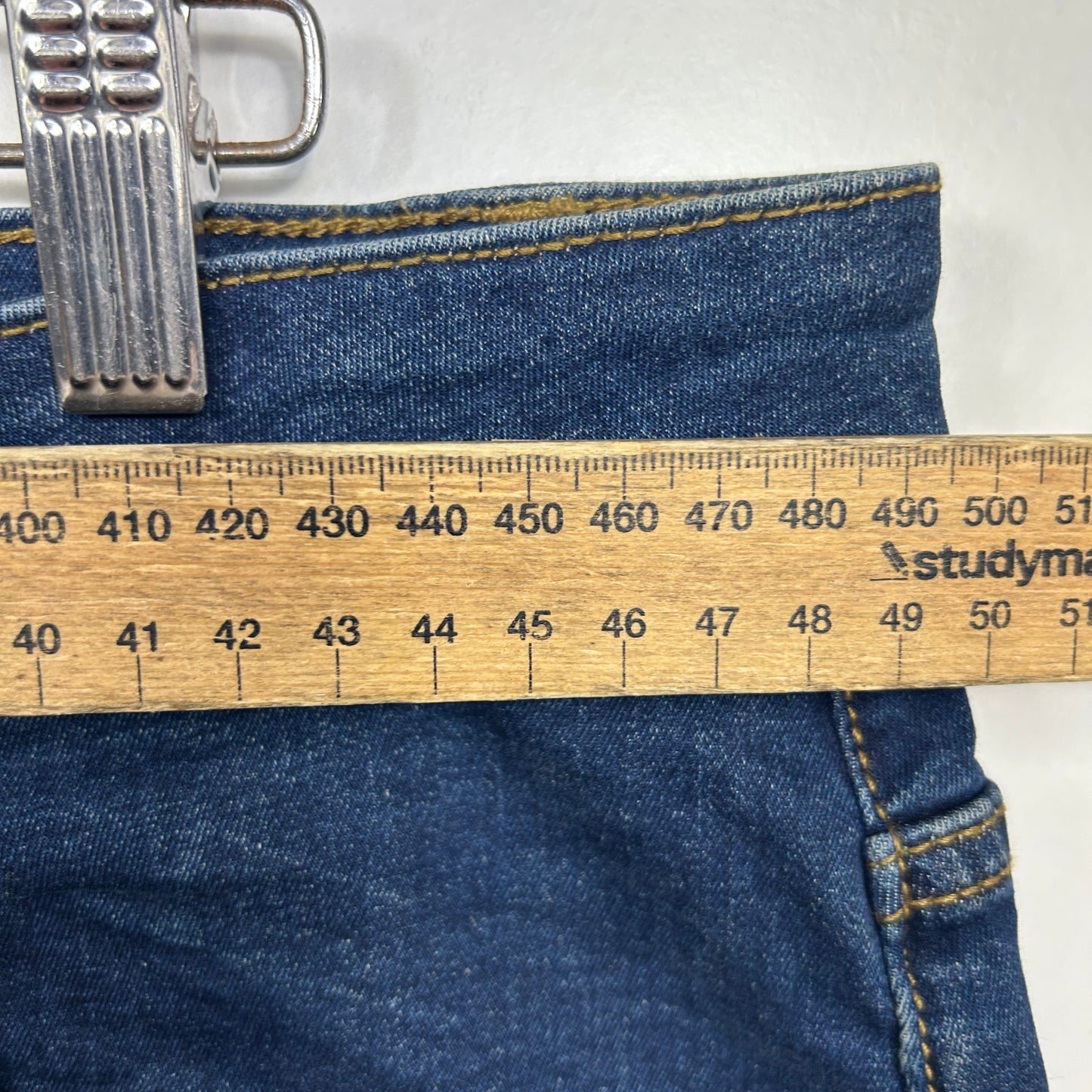 Avella Navy Denim Capri Pants - Size 18