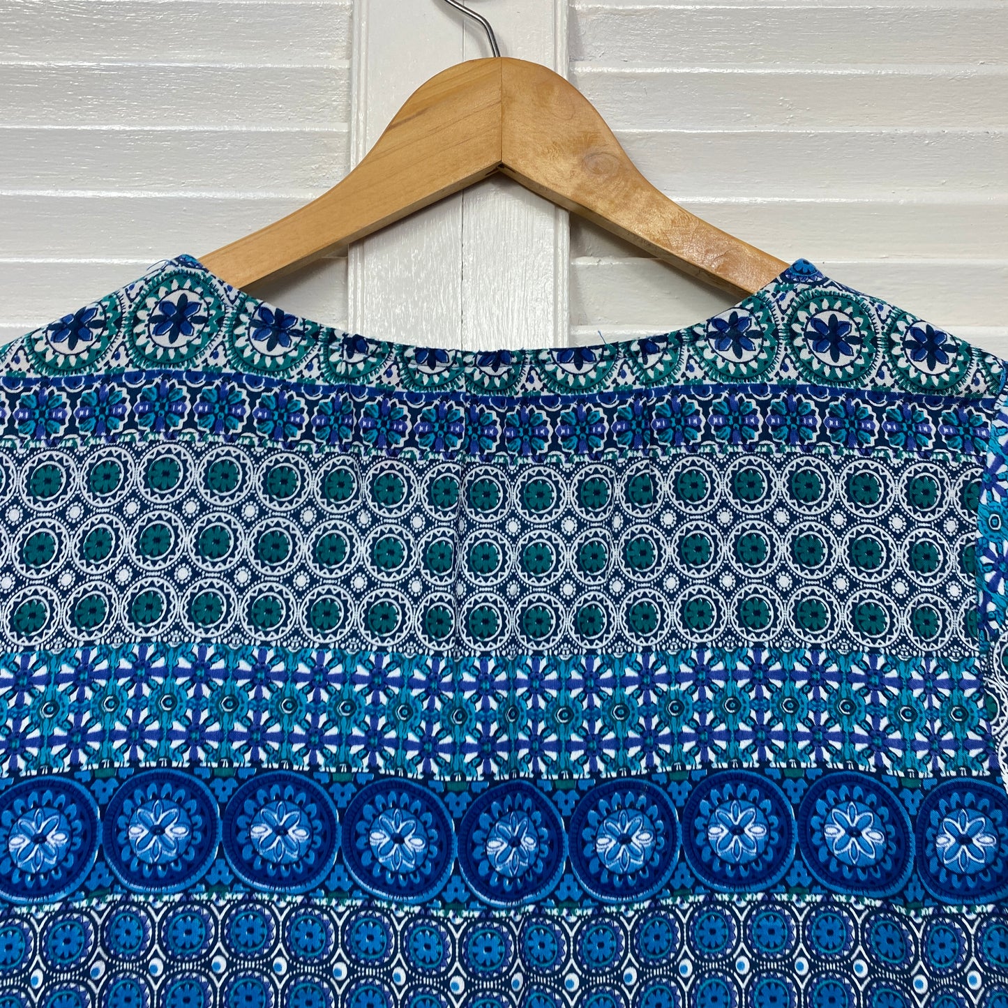 Millers Top Size 16 Blue Short Sleeve Viscose