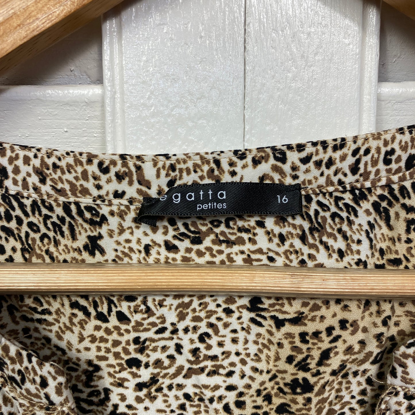 Regatta Top Size 14 Petites Animal Print Long Sleeve