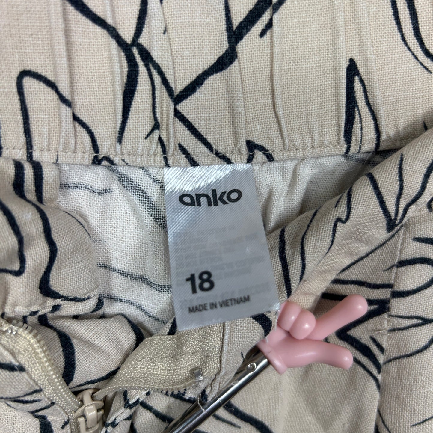 Anko Beige Leaf Print Linen Pant - Size 18 (fault - missing button)