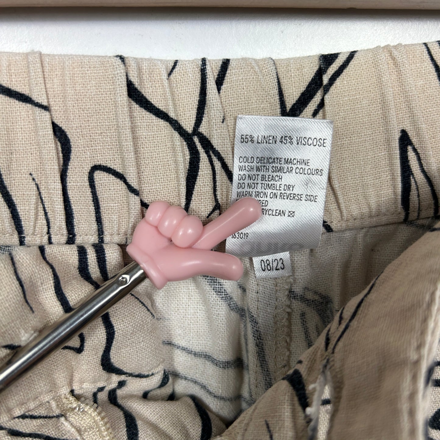 Anko Beige Leaf Print Linen Pant - Size 18 (fault - missing button)