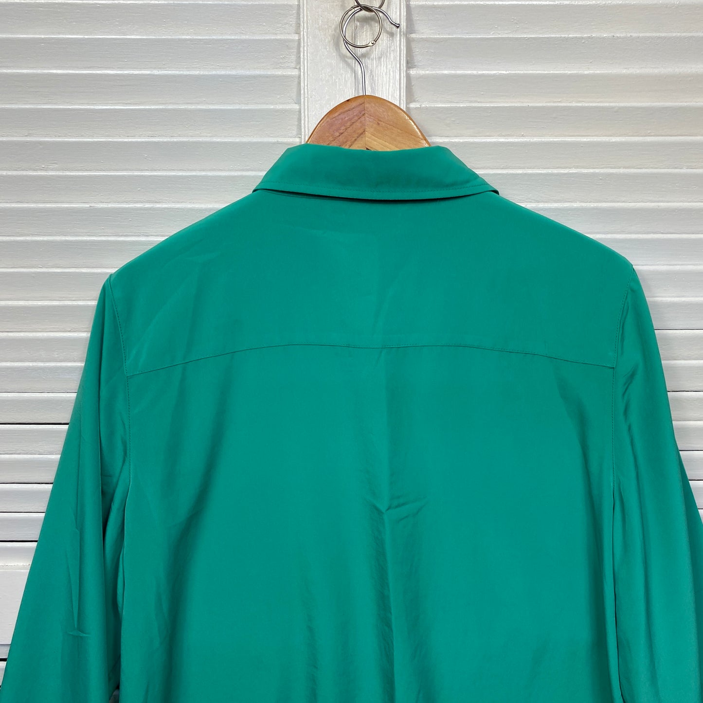 W Lane Top Size 18 Green Long Sleeve Button Up Roll Tab Sleeve