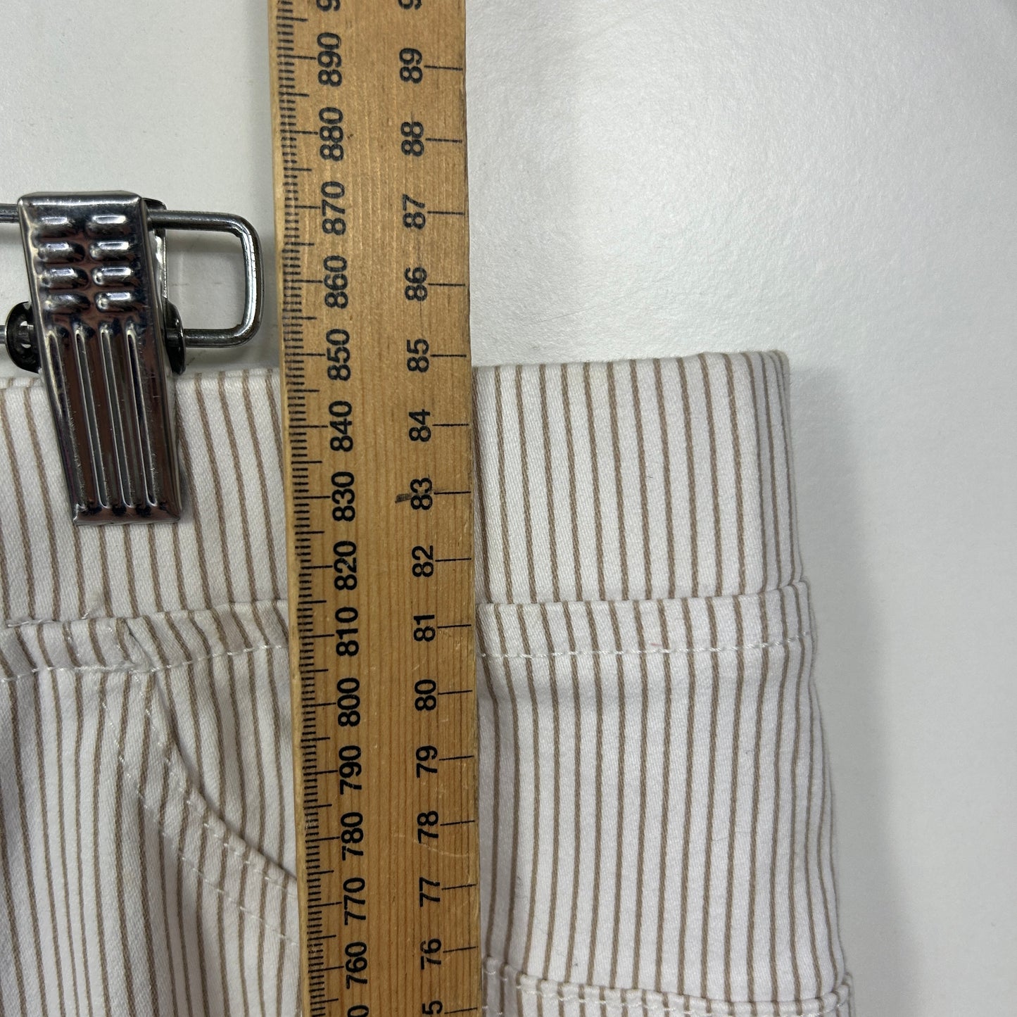 Millers White Grey Striped Capri Pants - Size 20