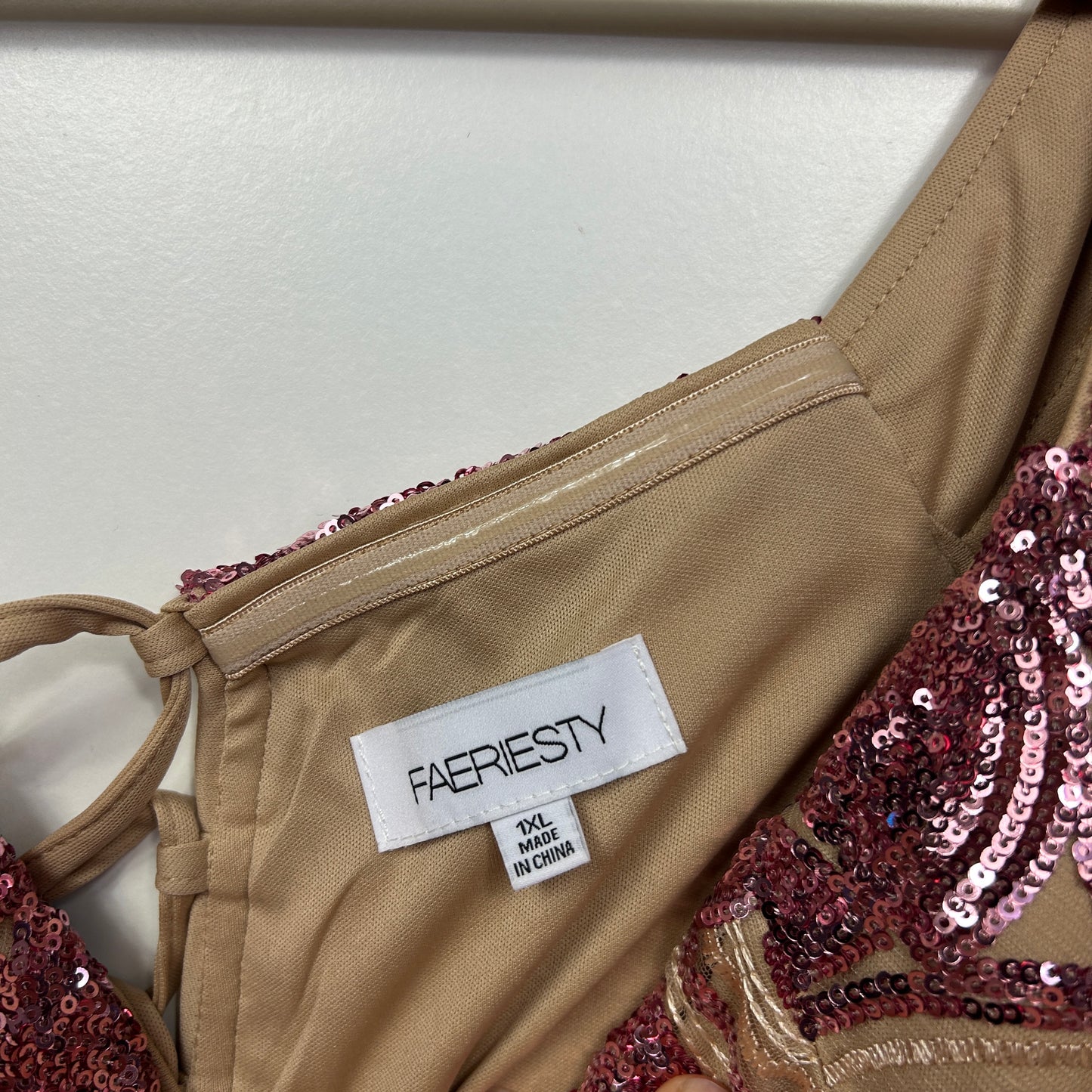 Fariesty Sequin Formal Sleeveless Dress - Size 16/18