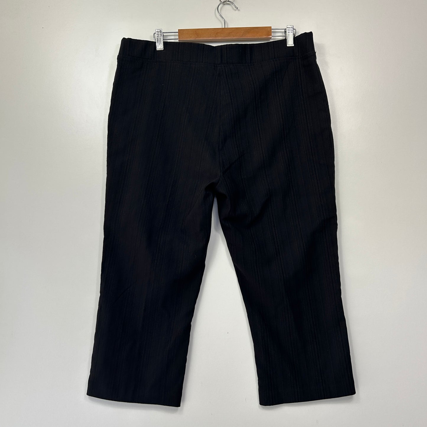 Millers Black Cropped Pants - Size 18