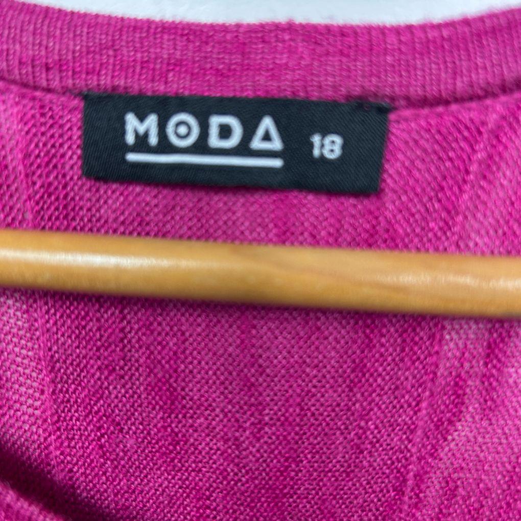 Moda Pink Batwing Top - Size 18