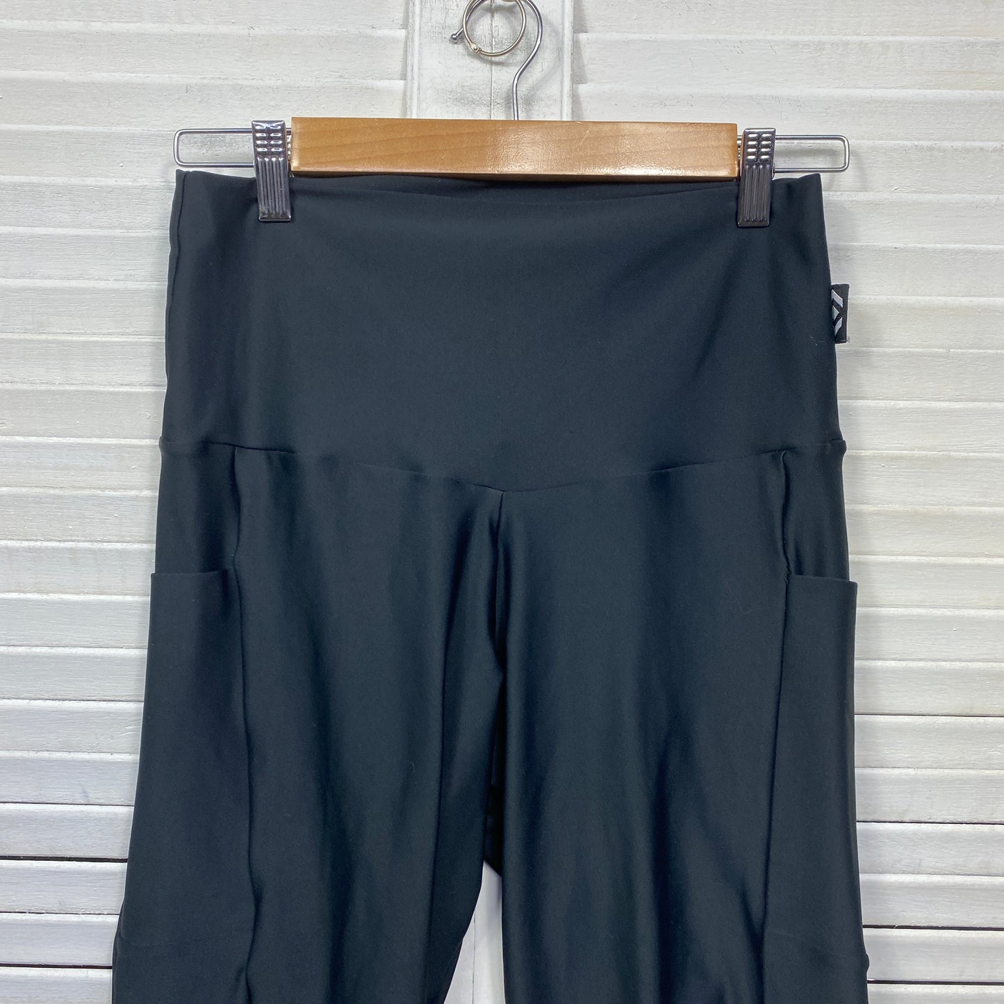 Exoticathletica Activewear Capri Leggings Size Large 14 Black Pockets