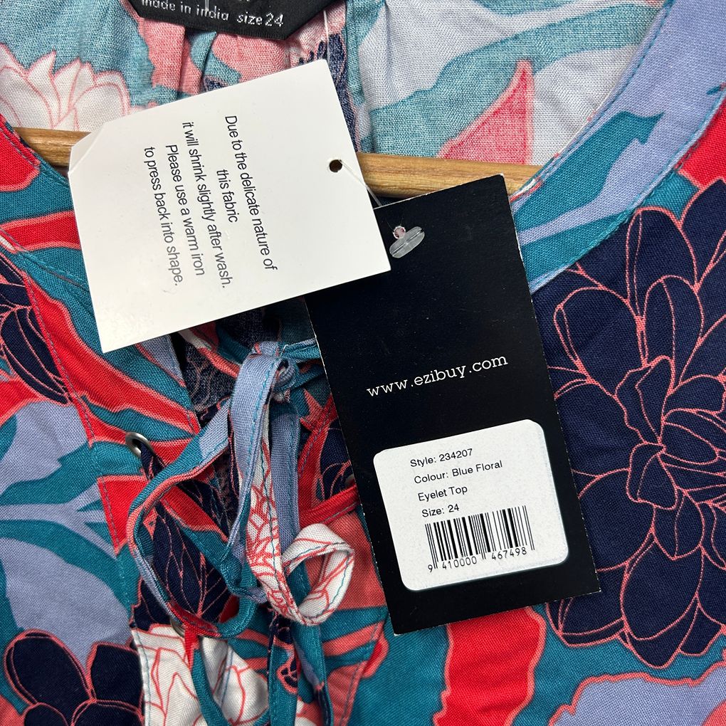 Sara Blue Floral Top - Size 24