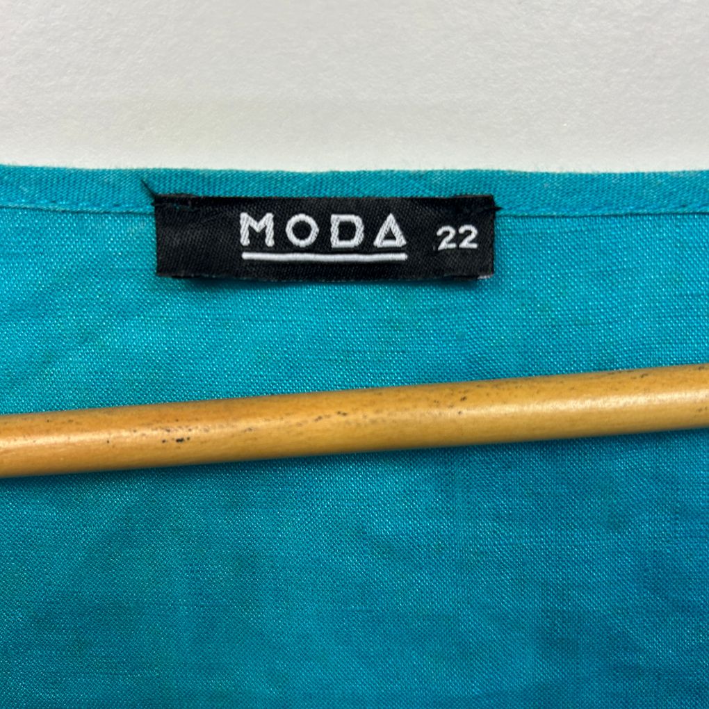 Moda Teal Linen Top - Size 22