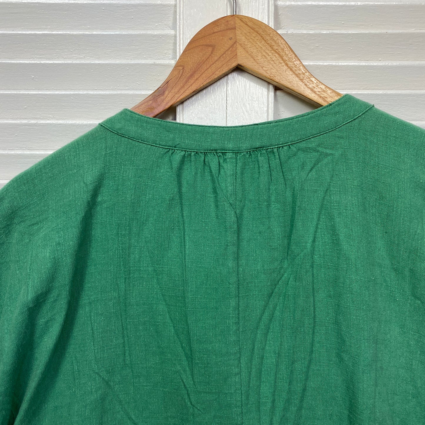 Target Top Size 20 Green Short Sleeve Linen Blend V Neck