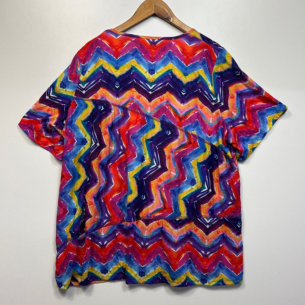 Virtuelle Multicoloured Chevron Top - Size 22/XL