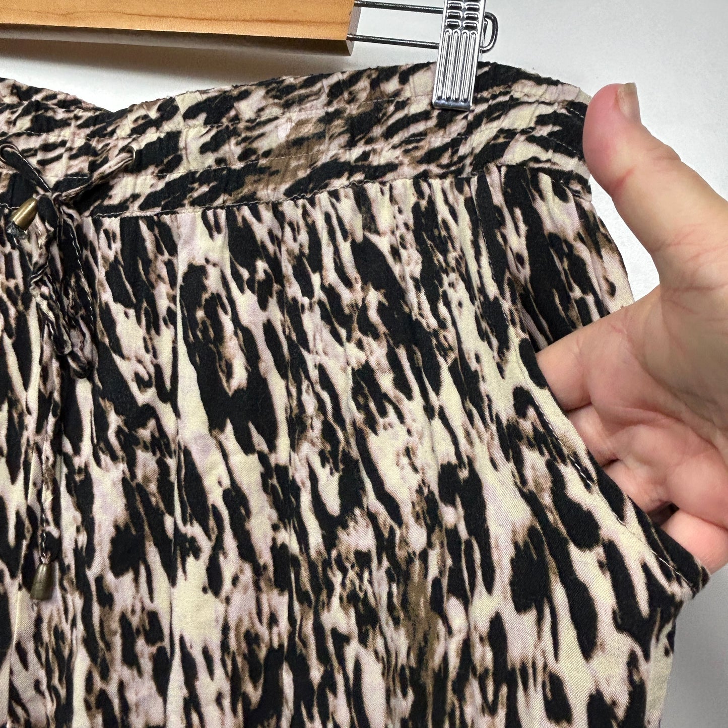 Millers Beige Animal Print Pants - Size 18 (fault)