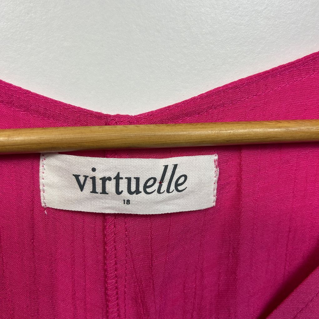 Virtuelle Pink Sleeveless Top - Size 18