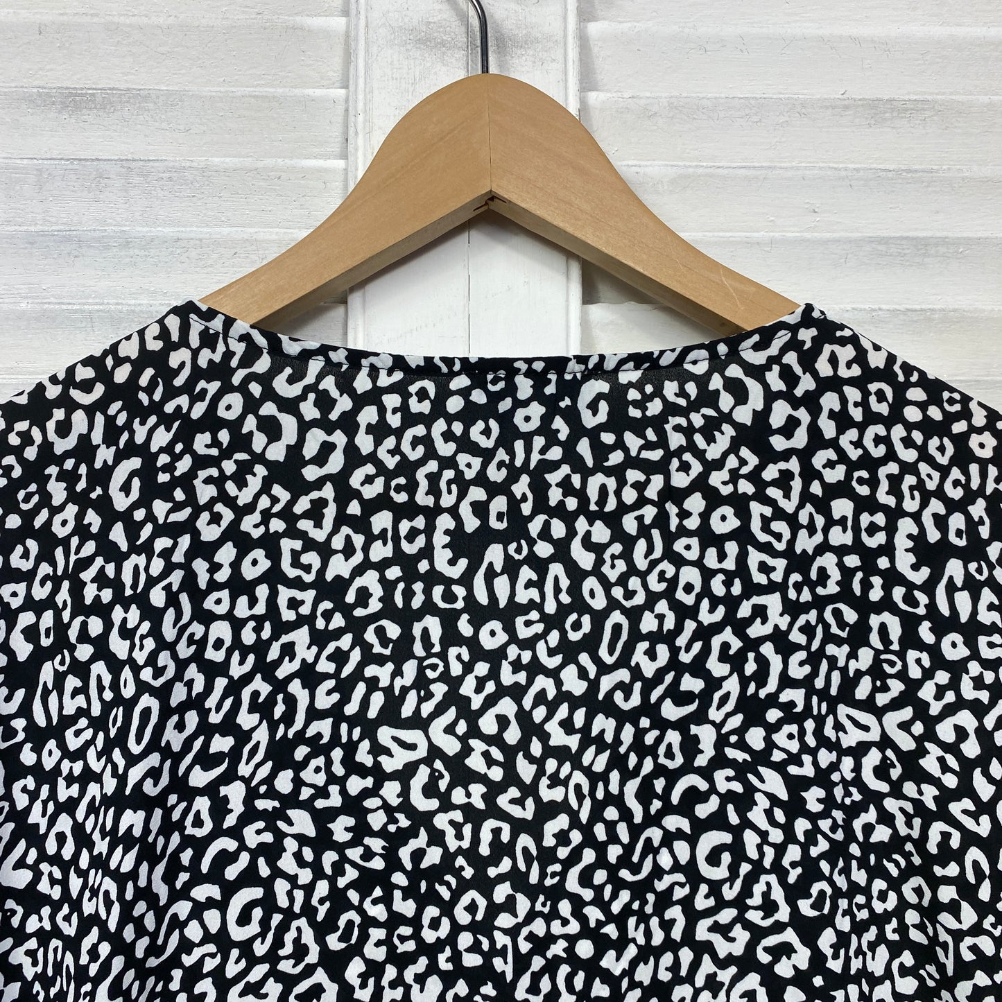 Rockmans Top Size 14 Black White Long Sleeve Tunic Viscose