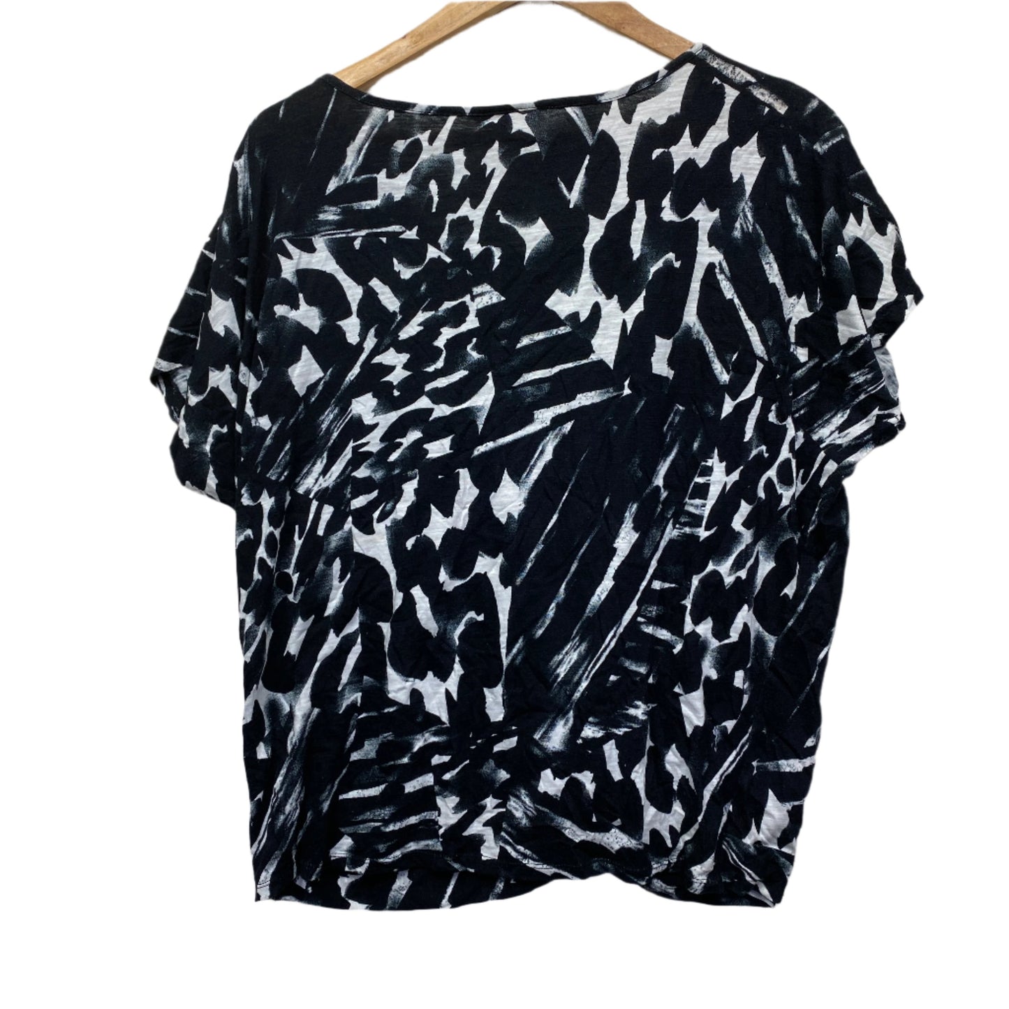 Suzanne Grae Top Size 14 Short Sleeve Black White