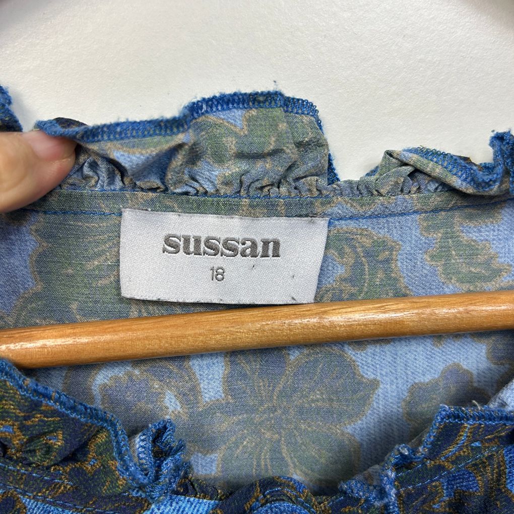 Sussan Blue Floral Top - Size 18