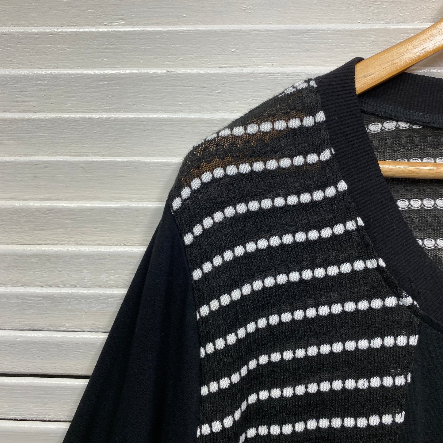 Taking Shape Top Size 18 Medium Long Sleeve Black Striped