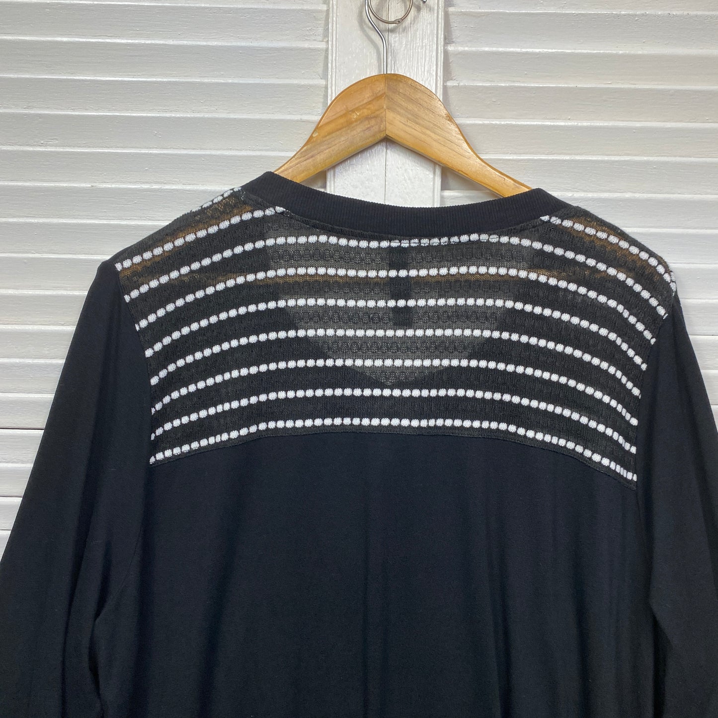 Taking Shape Top Size 18 Medium Long Sleeve Black Striped