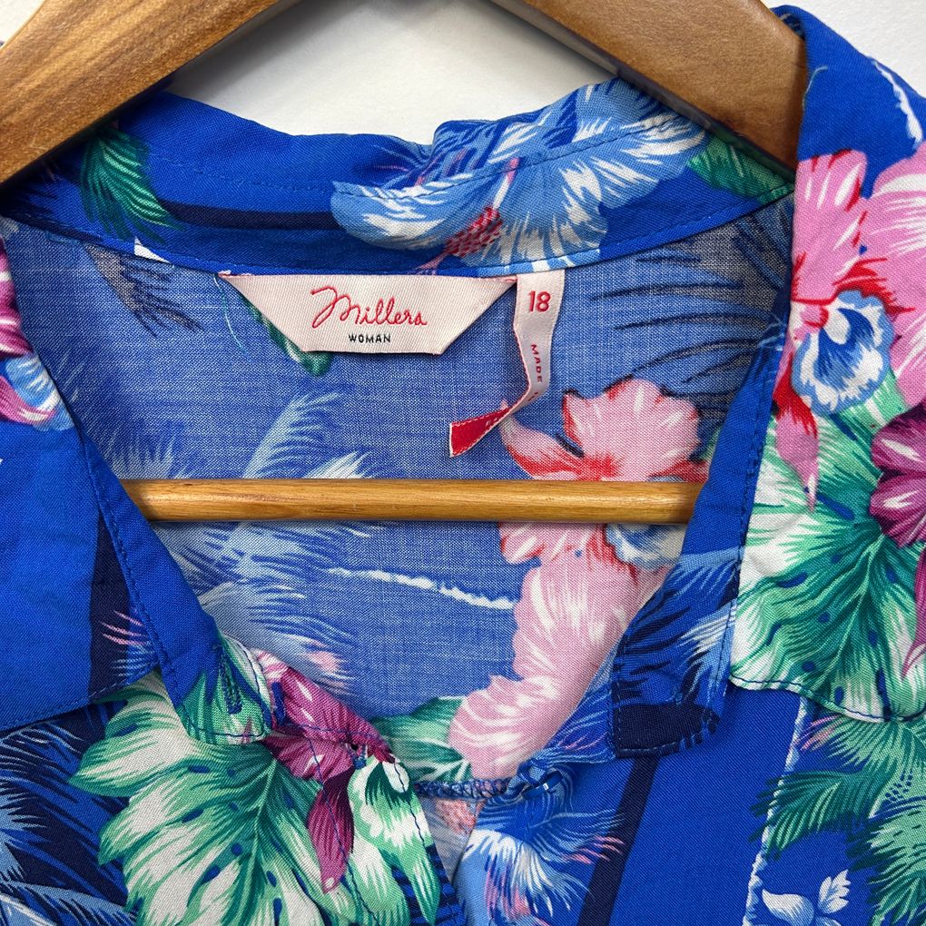 Millers Blue Floral Sleeveless Top - Size 18