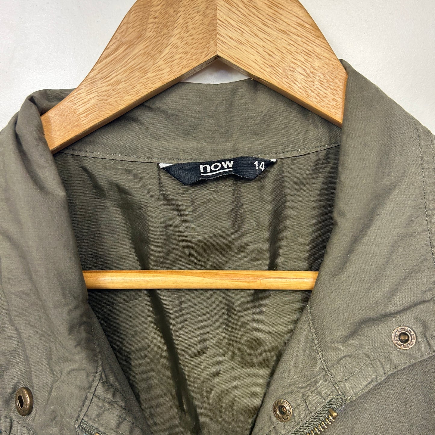 Now Lightwight Jacket Size 14 Green Long Sleeve Pockets