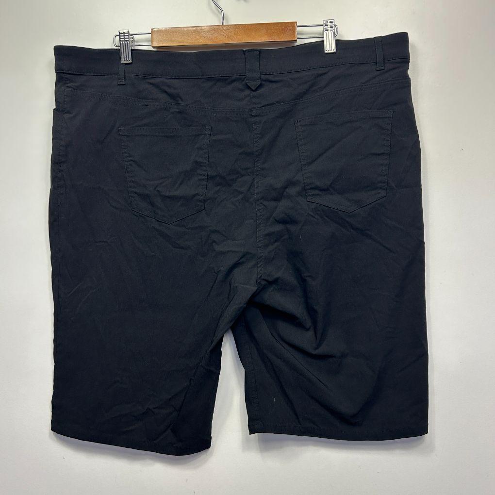 Isobelle Black Shorts - Size 22