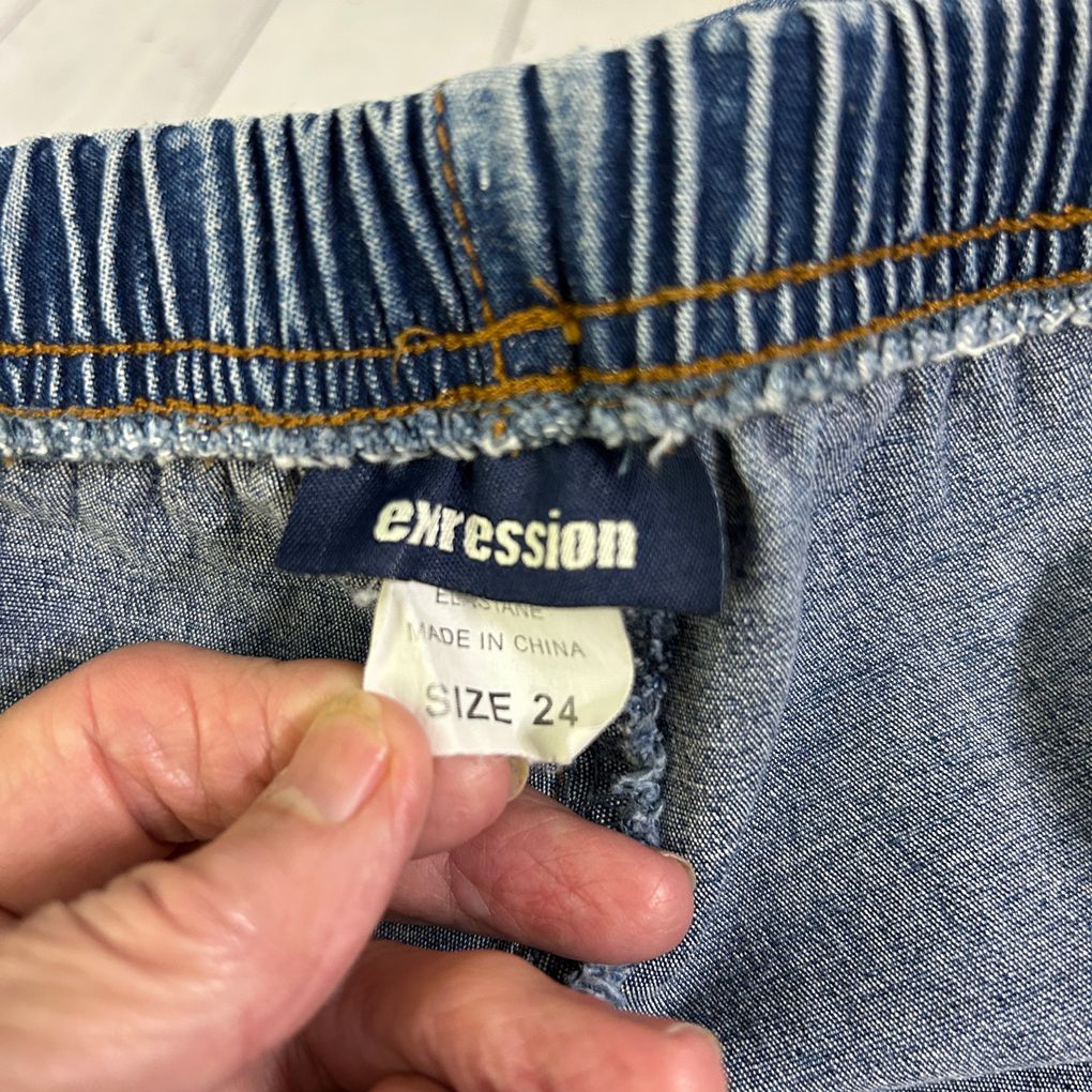 Expression Blue Jeans - Size 24
