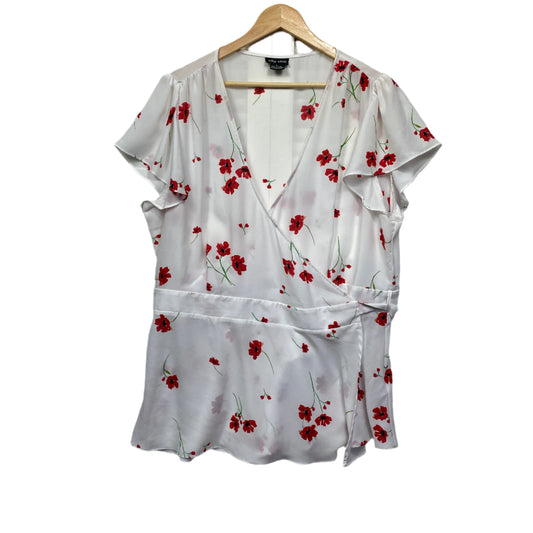 City Chic Wrap Top Size 20 Large White Red Floral Short Sleeve