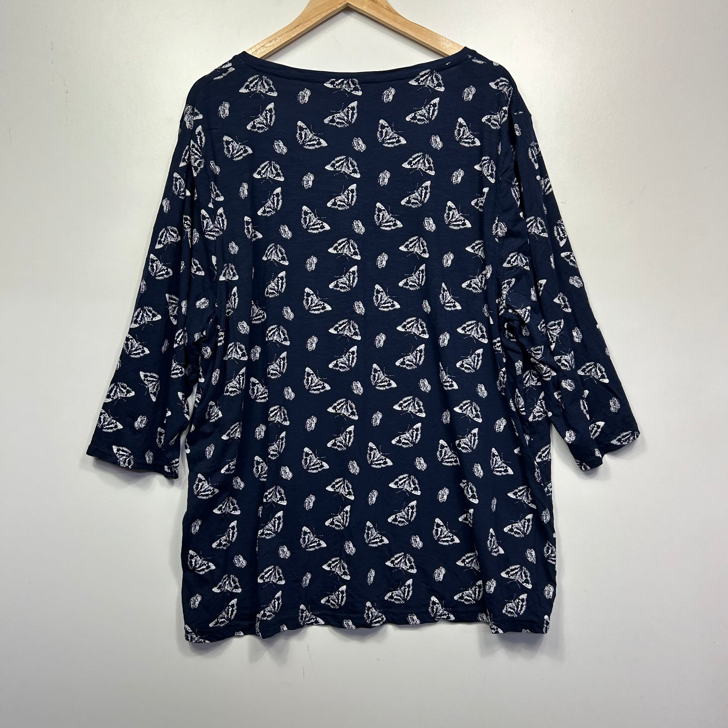 Avella Navy Butterfly Print Sleep Top - Size 22