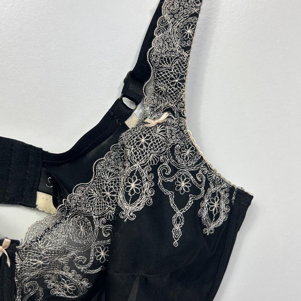 Fayreform Black Bra - Size 16GG