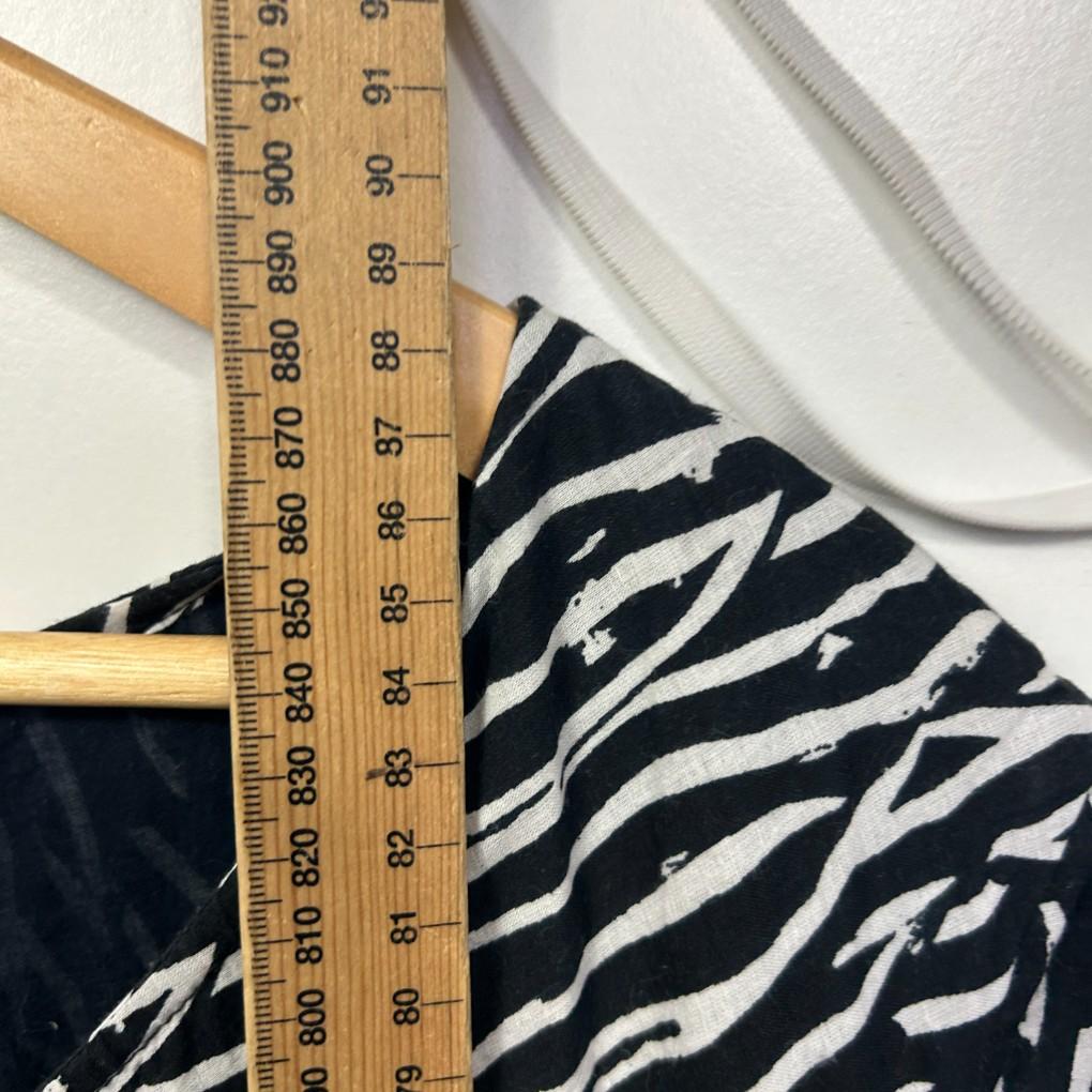 Black and White Zebra Print Cotton Top - Size 16/18